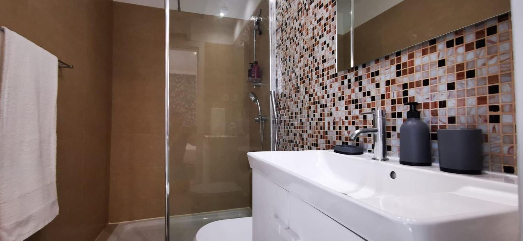 克洛伊奥斯Quarto Duplo Com Kitchenette, Wc E Patio Privativo公寓 外观 照片